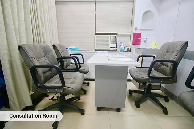 Dr. Marwah’s Skin, Hair, Laser & Cosmetic Centre Consultation Room